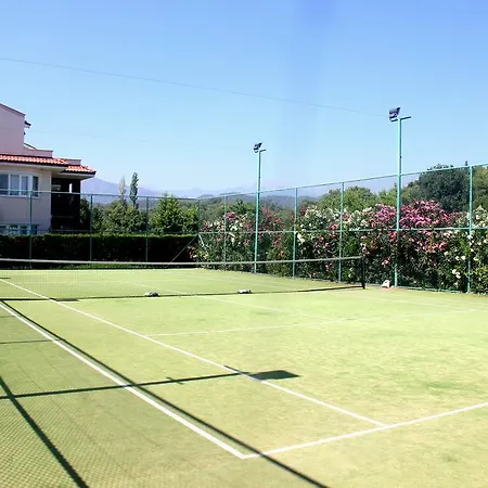 Villa Oasis Lettings A14 *