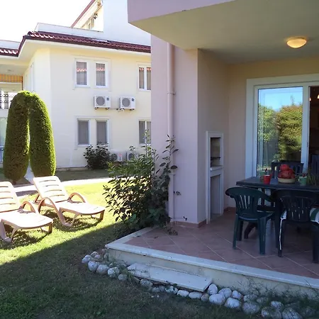 Villa Oasis Lettings A14