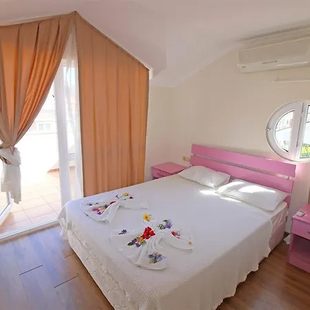 Oasis Lettings A14 *