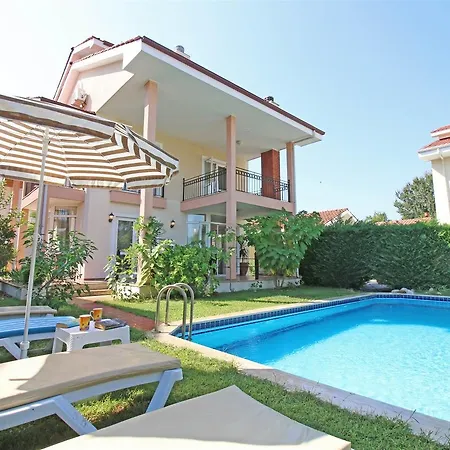 Oasis Lettings A14 Villa *