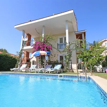Oasis Lettings A14 *