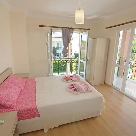 Oasis Lettings A14 Villa *